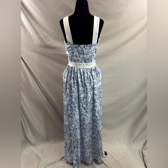 LAST ONE 🔥 Serene Azure Floral V-Neck Maxi Dress With Pockets Blue - Picture 8 of 8